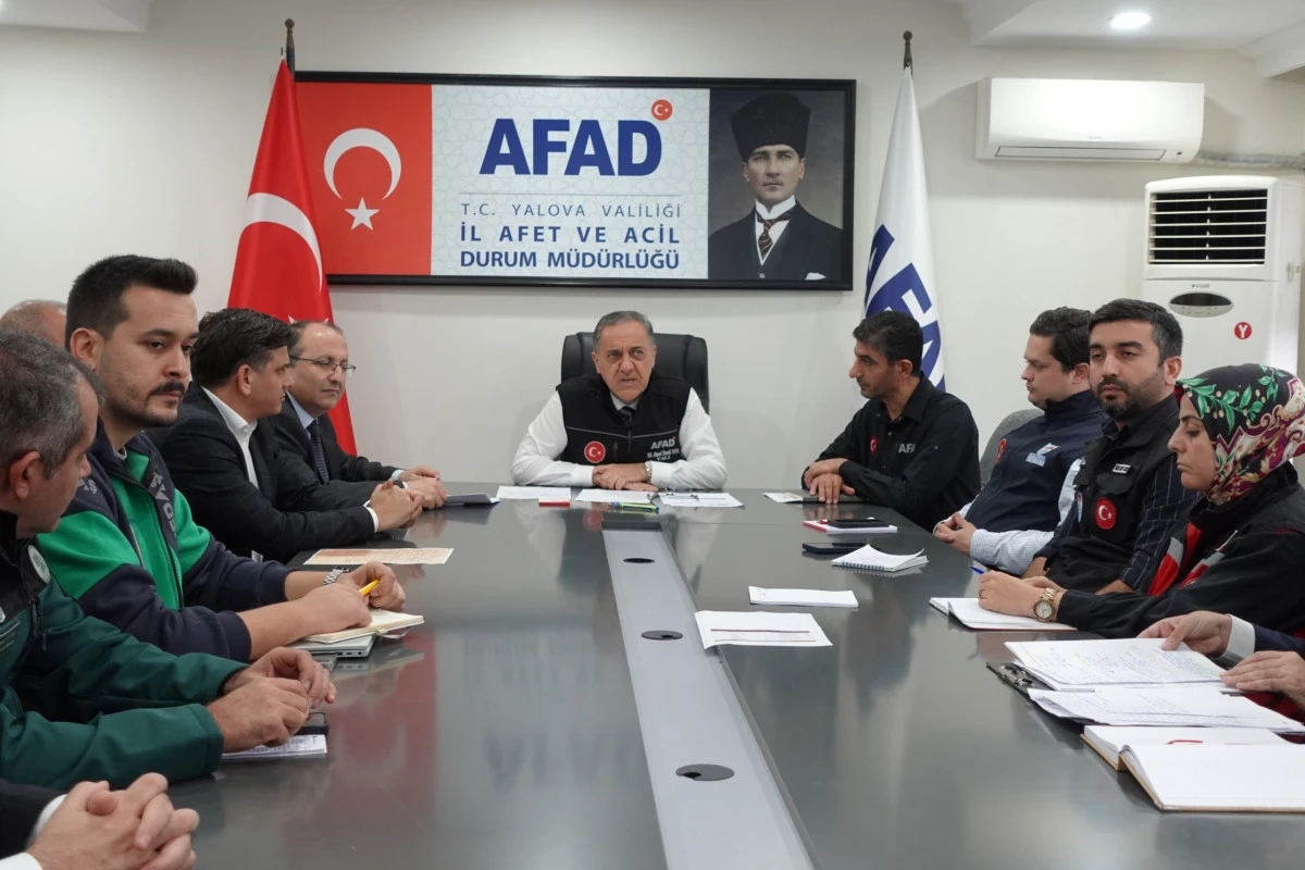 &ldquo;101 İHBAR ALINDI, 28 KİŞİ TAHLİYE EDİLDİ&rdquo;