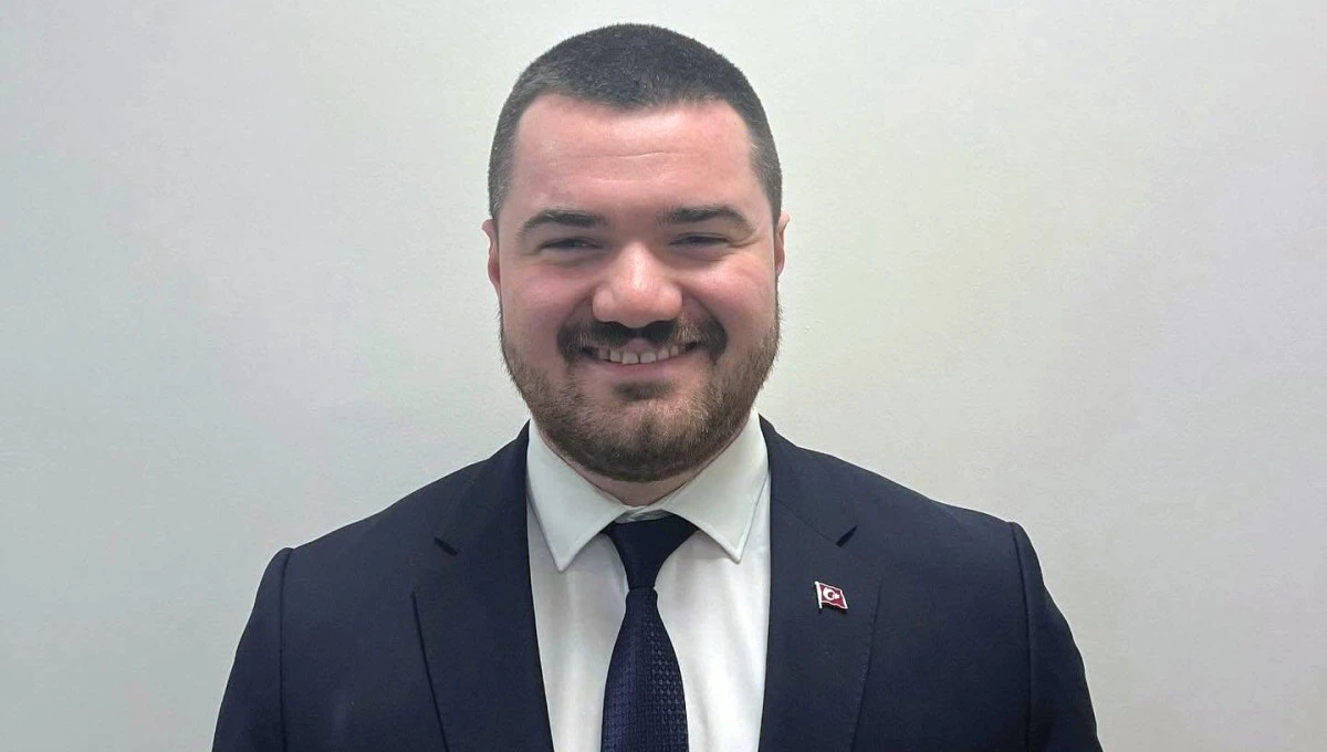 AK PARTİ GEN&Ccedil;LİK KOLLARI BAŞKANI İSTİFA ETTİ