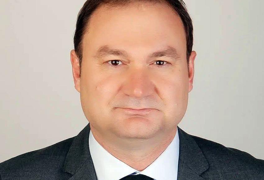 "AK PARTİ 2002&rsquo;YE D&Ouml;NMELİ"