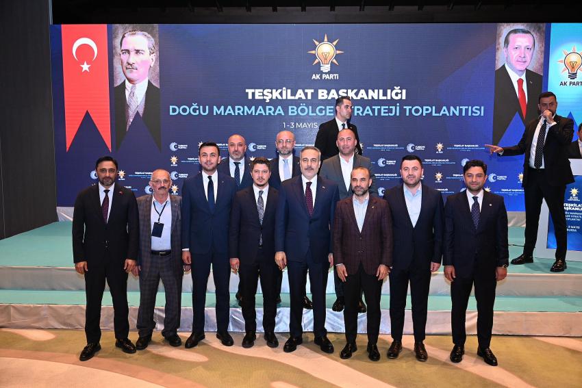 AK PARTİ YALOVA HEYETİ HAKAN FİDAN'LA BULUŞTU