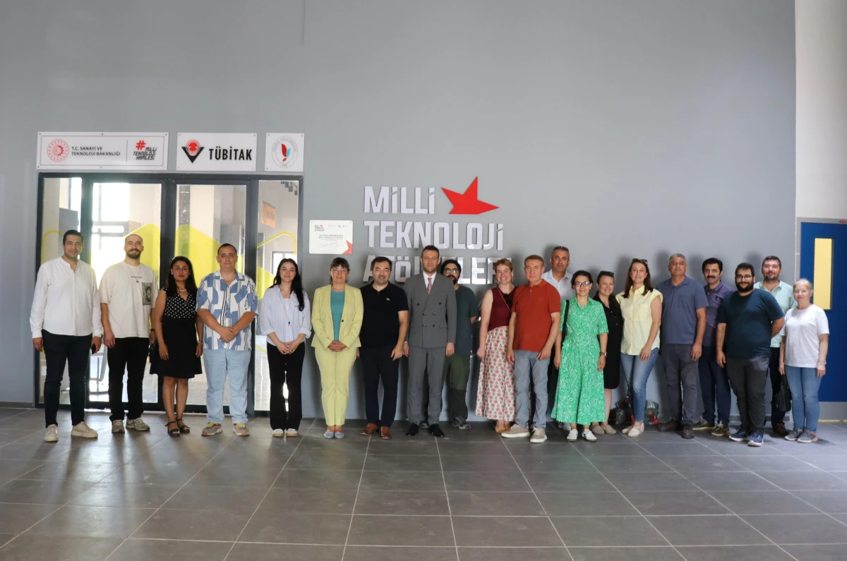 AKADEMİSYENLER YALOVA OSB&rsquo;Yİ GEZDİ