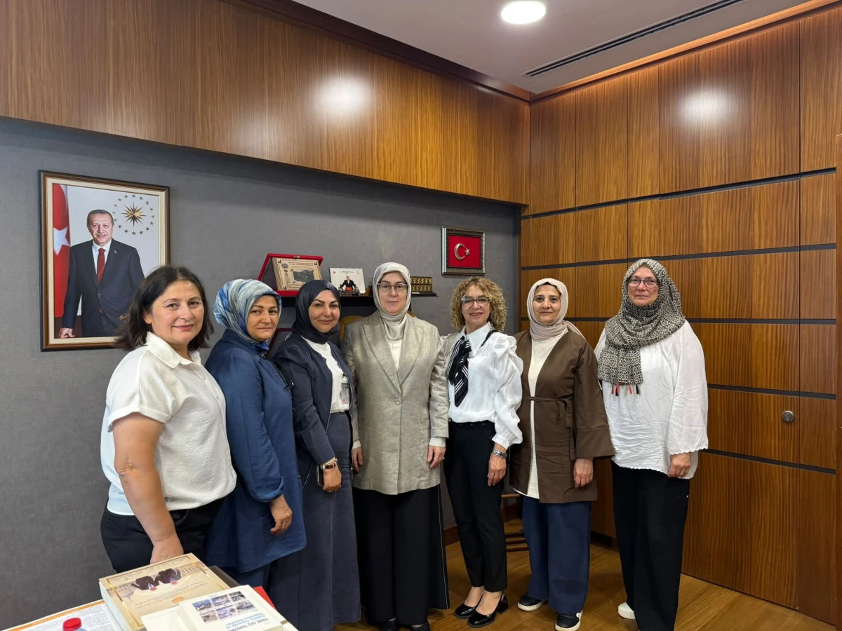 AKYOL ŞEHİT AİLELERİNİ TBMM'DE AĞIRLADI