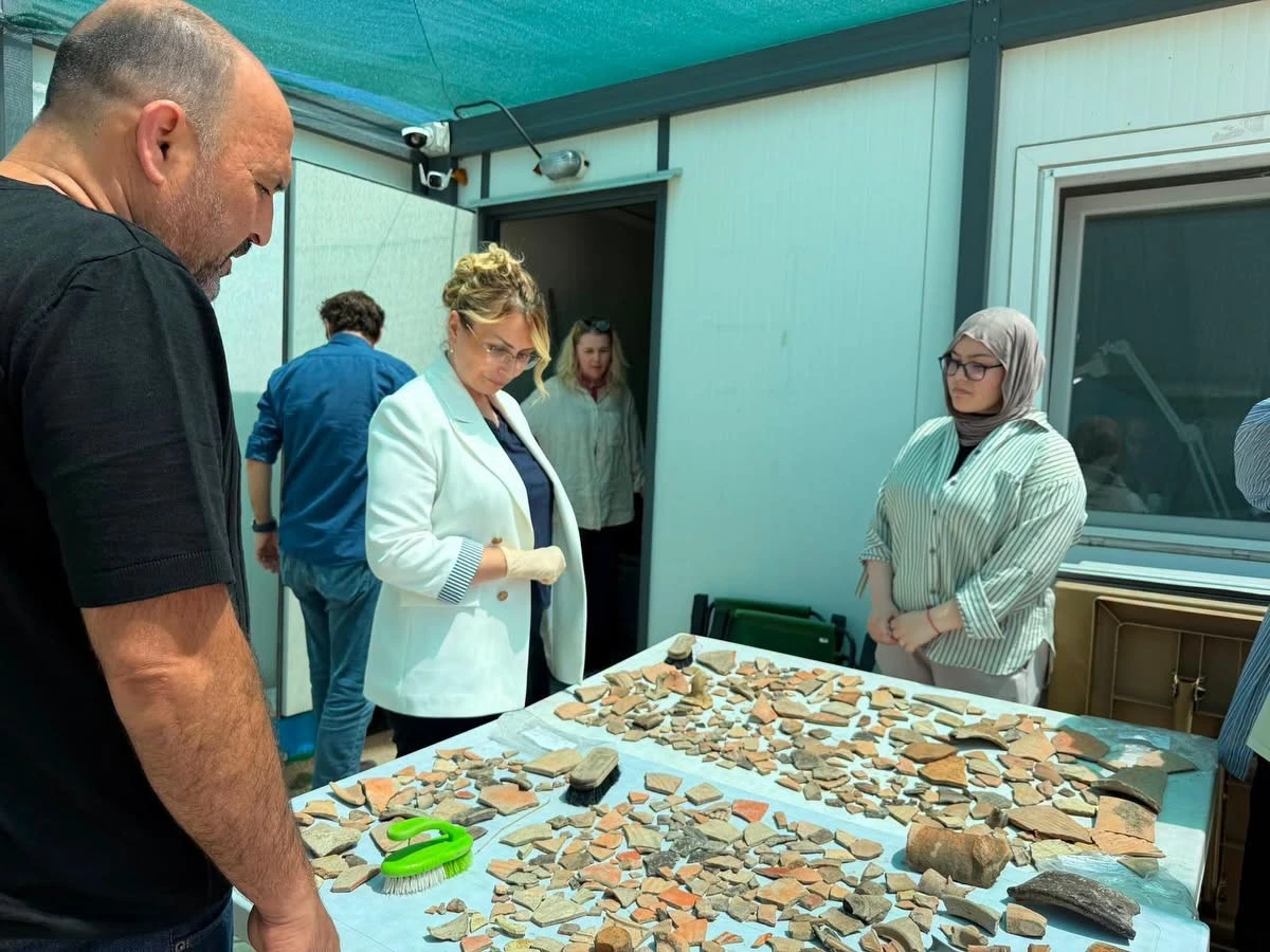 ALTINOVA&rsquo;NIN TARİHİ G&Uuml;N Y&Uuml;Z&Uuml;NE &Ccedil;IKIYOR