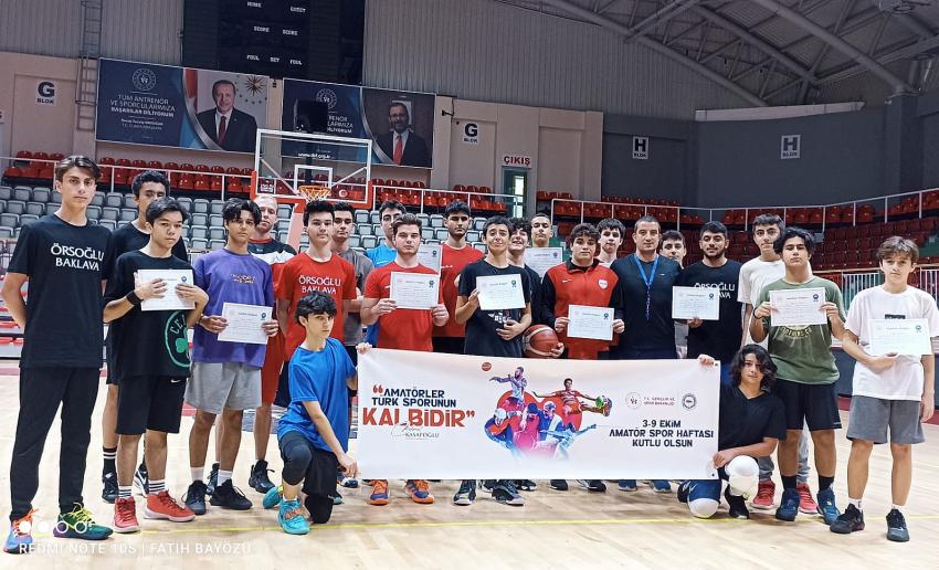 AMAT&Ouml;R SPOR HAFTASI RENKLİ G&Ouml;R&Uuml;NT&Uuml;LERLE SONA ERDİ