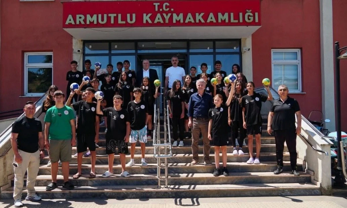 ANALİG&rsquo;DE YALOVA&rsquo;YI ARMUTLU BELEDİYESPOR TEMSİL EDECEK