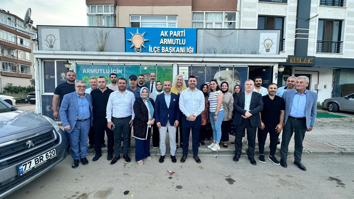 ARMUTLU&rsquo;DA YATIRIM VE HİZMET HAMLESİ HIZ KESMEDEN S&Uuml;RECEK