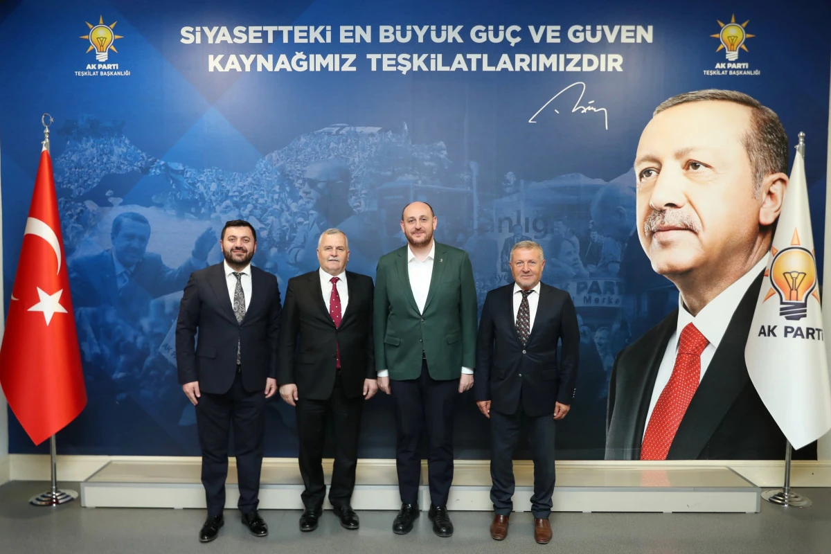 ARMUTLU'NUN PROJELERİNİ B&Uuml;Y&Uuml;KG&Uuml;M&Uuml;Ş'E AKTARDI
