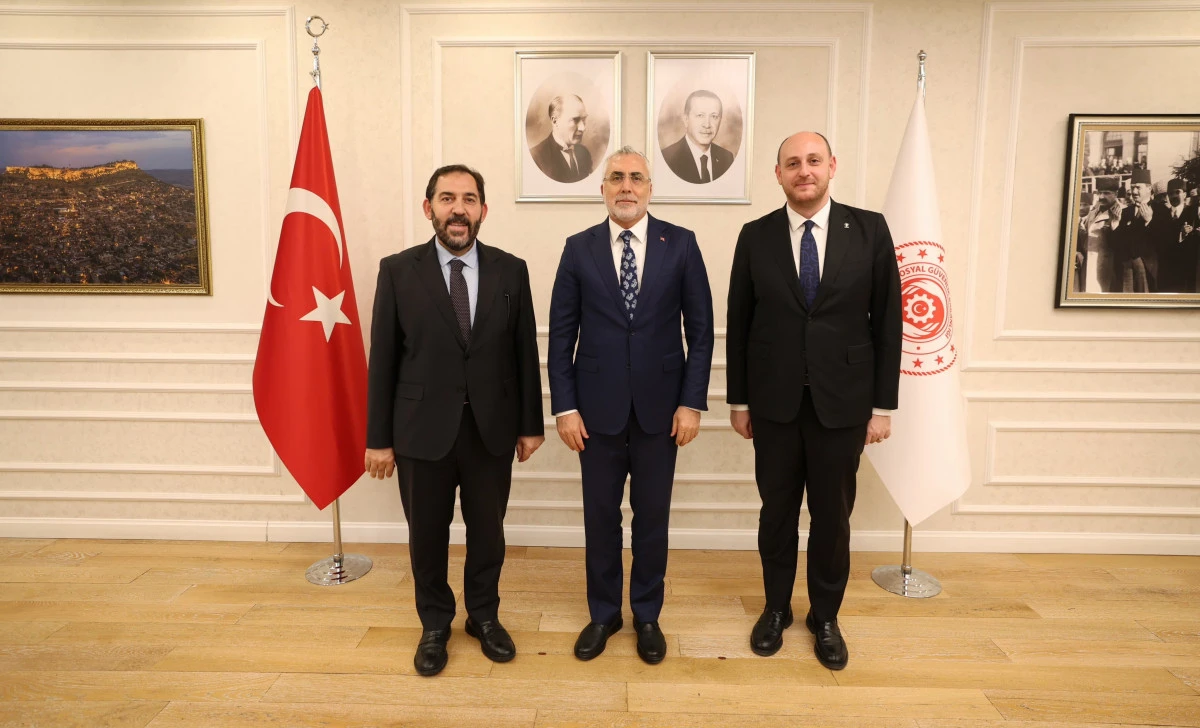 B&Uuml;Y&Uuml;KG&Uuml;M&Uuml;Ş VE SOYG&Uuml;ZEL BAKAN IŞIKHAN'I ZİYARET ETTİ