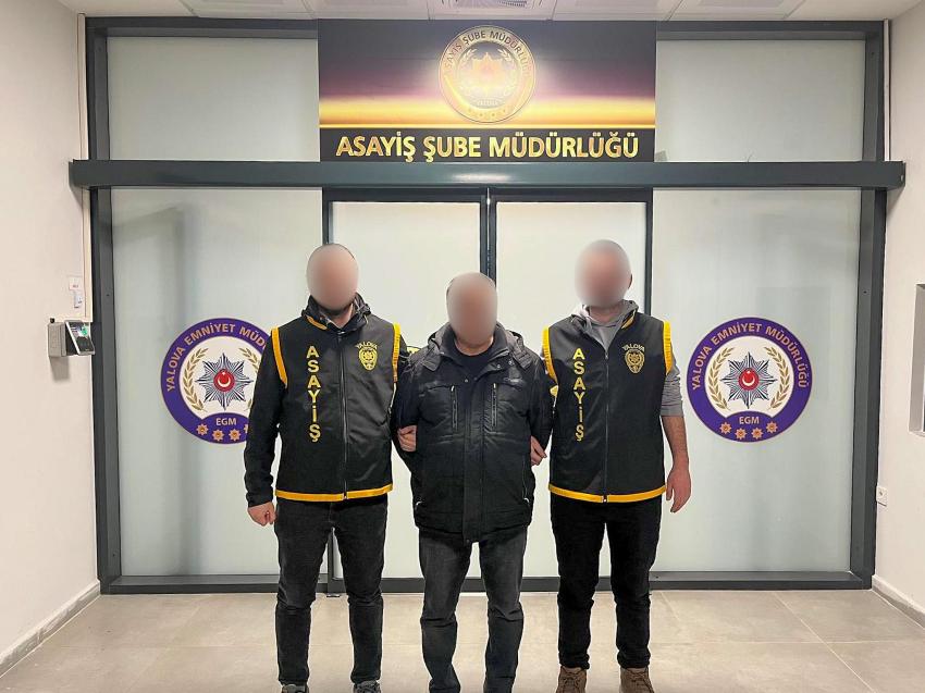 CEZAEVİ FİRARİSİ POLİSTEN KA&Ccedil;AMADI