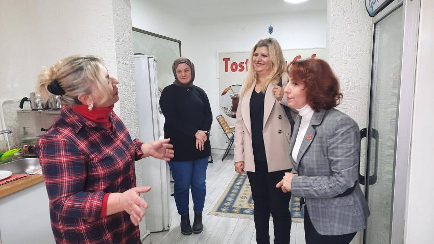 CHP KADIN KOLLARINDAN KADIN ESNAFLARA ZİYARET