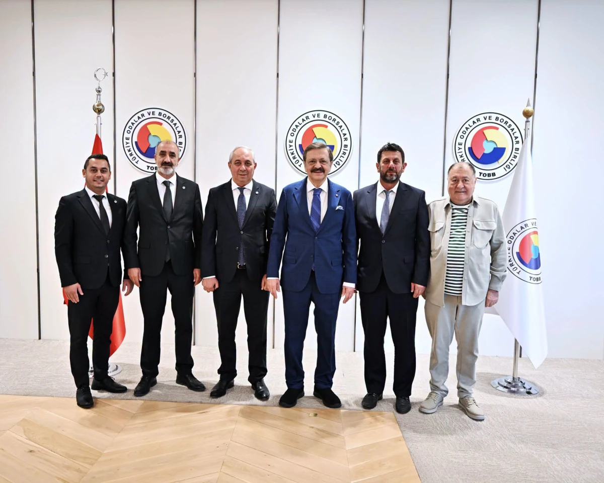 DEMİRY&Uuml;REK HİSARCIKLIOĞLU'NU ZİYARET ETTİ
