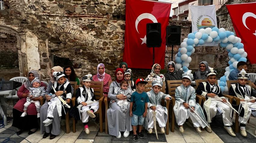ESENK&Ouml;Y&rsquo;DE TOPLU S&Uuml;NNET Ş&Ouml;LENİ