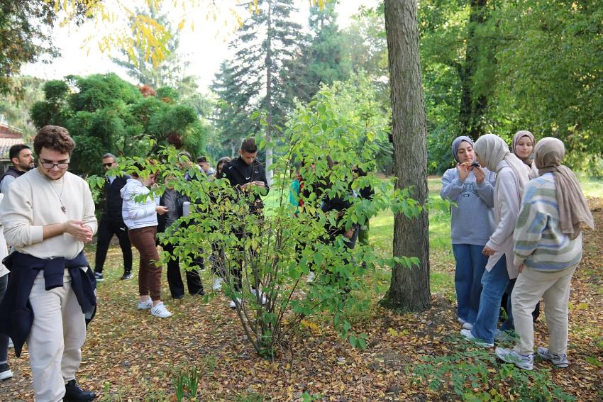 GEN&Ccedil;LER KARACA ARBORETUM&rsquo;U GEZDİLER
