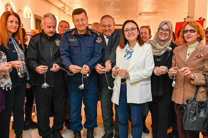 "İPEK KOZA SERGİSİ" SANATSEVERLERLE BULUŞTU