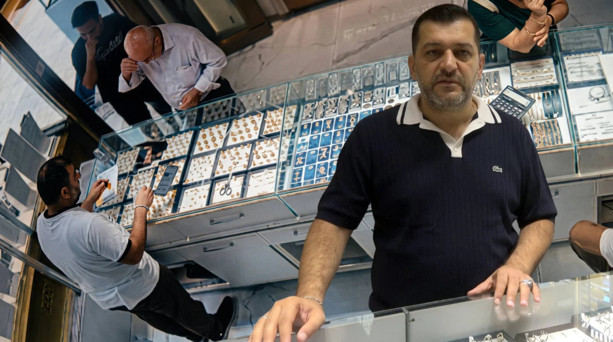 KUYUMCUNUN DİKKATİ DOLANDIRICILIĞI &Ouml;NLEDİ