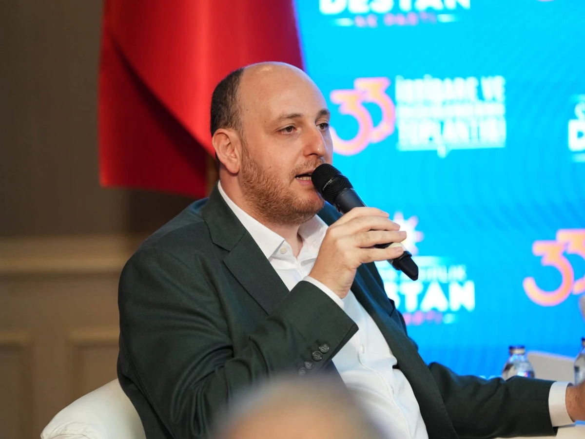 &ldquo;MİLLETİMİZİN BEKLENTİLERİ SİYASETİMİZİN MERKEZİNDEDİR&rdquo;