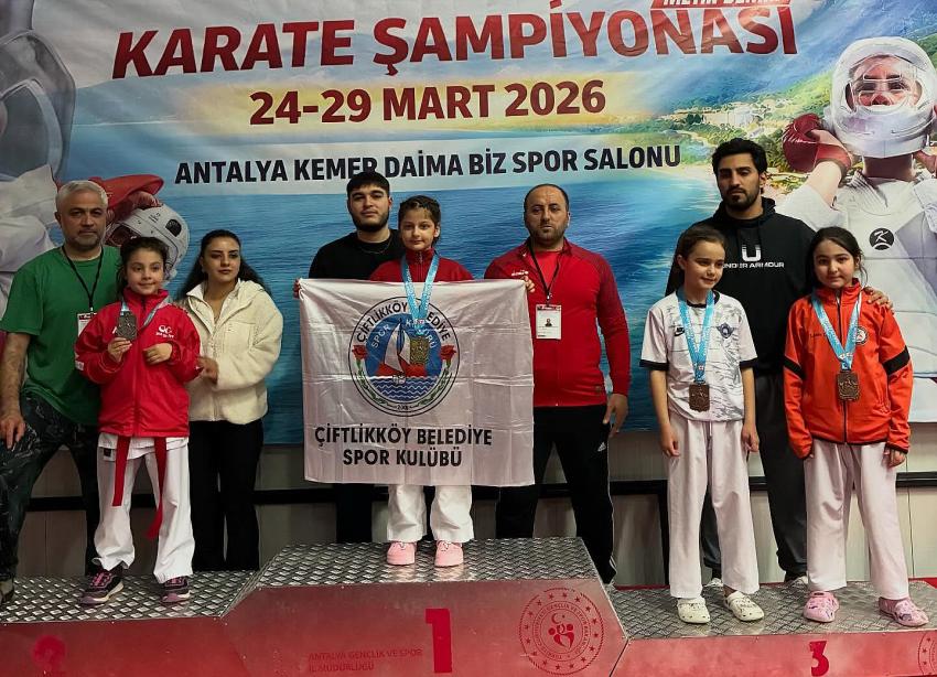 MİNE &Uuml;ST &Uuml;STE 2. KEZ ZİRVEDE