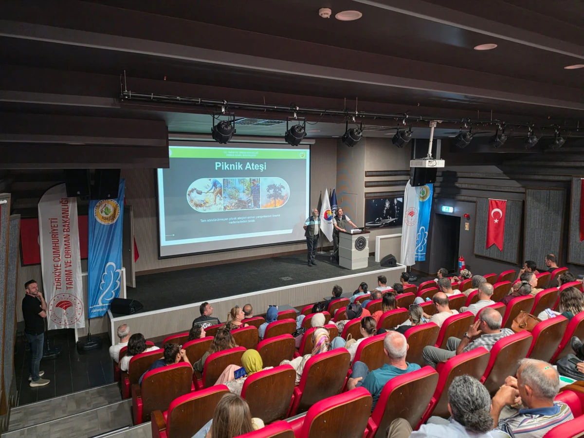 &Ouml;ĞRETMENLERE ORMAN YANGINLARI FARKINDALIK EĞİTİMİ VERİLDİ