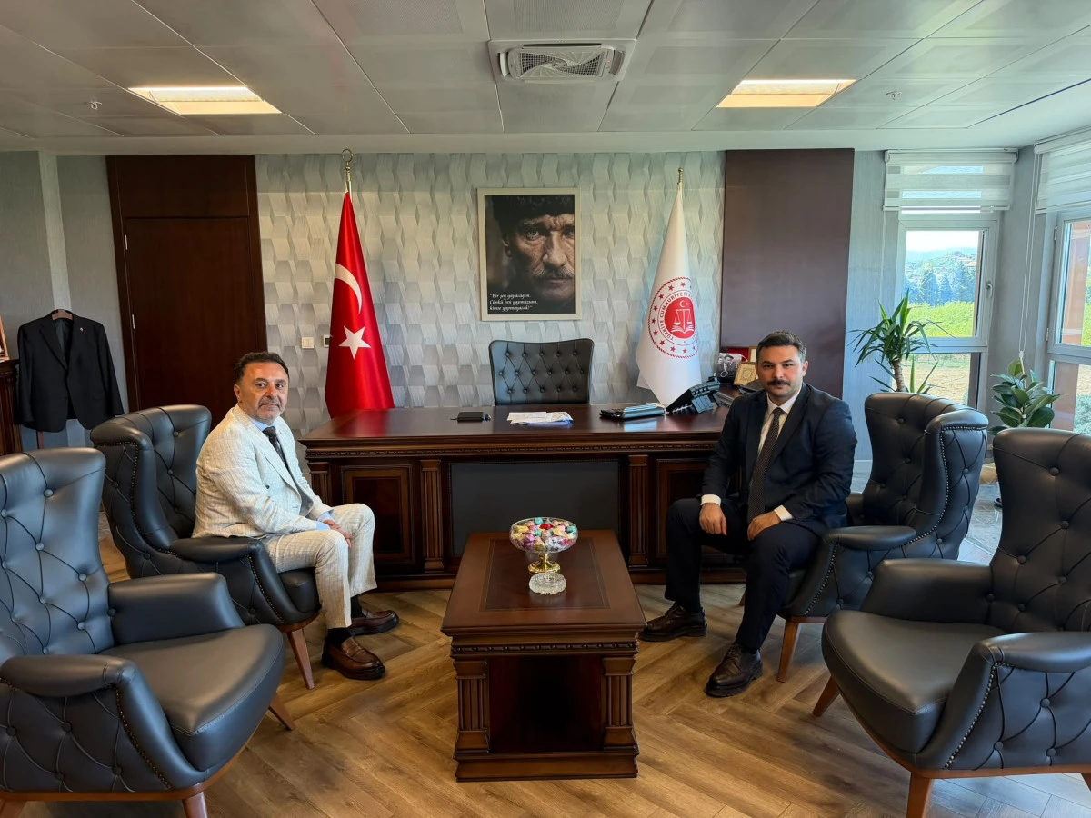 &Ouml;ZDEMİR&rsquo;DEN B&Uuml;Y&Uuml;KYURT&rsquo;A HAYIRLI OLSUN ZİYARETİ