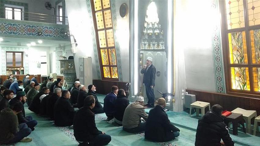 SABAH NAMAZI BULUŞMALARI S&Uuml;R&Uuml;YOR