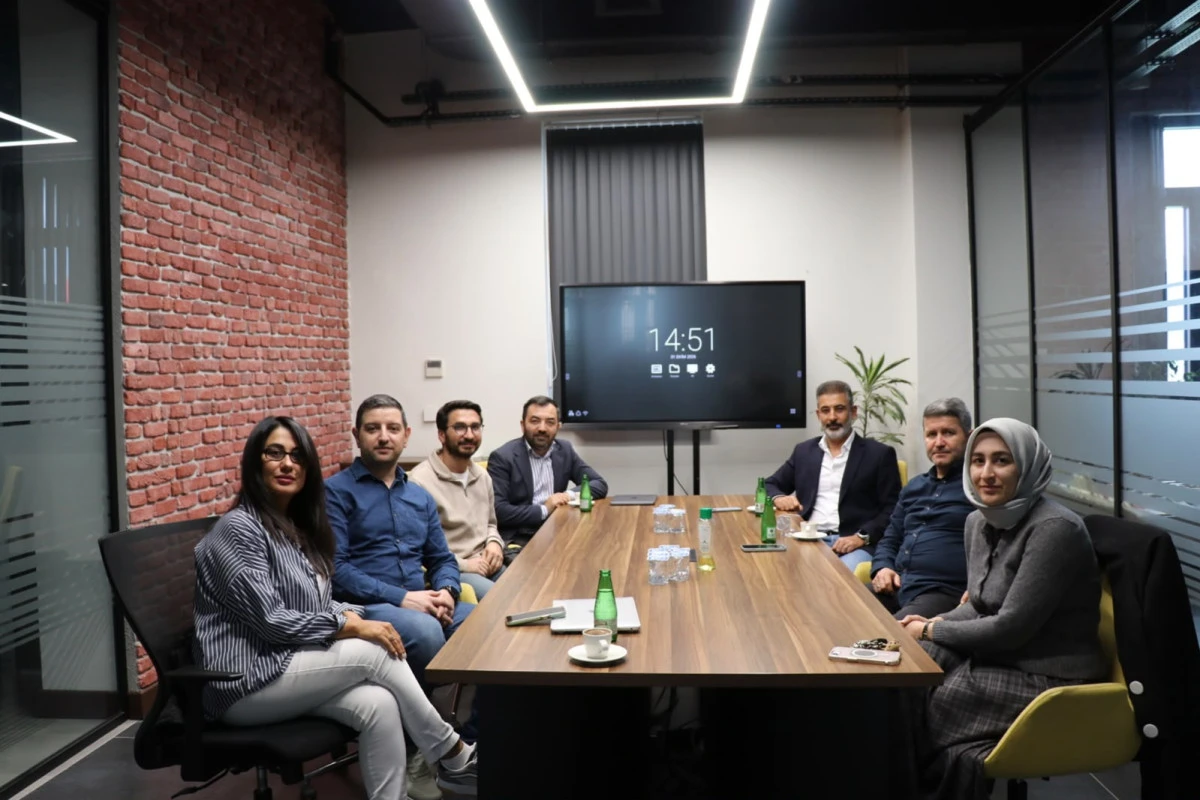 SANAYİ&ndash;&Uuml;NİVERSİTE İŞ BİRLİKLERİ MASAYA YATIRILDI