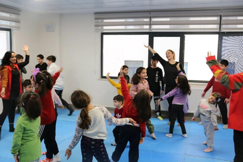 SPOR ETKİNLİKLERİYLE DEPREMİ UNUTTULAR