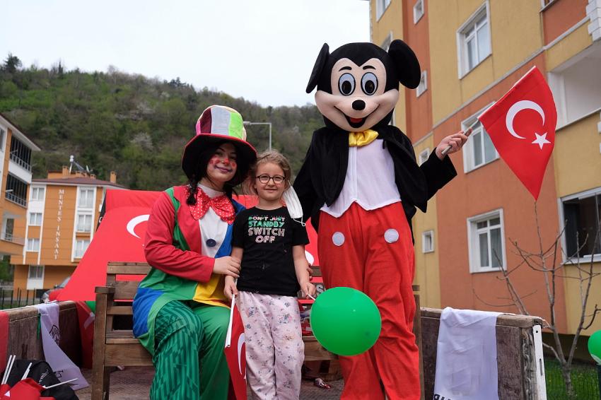SUBAŞI BELEDİYESİ&rsquo;NDEN &Ccedil;OCUKLARA BAYRAM ŞENLİĞİ