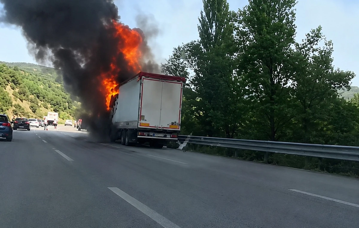 TIR ALEVLERE TESLİM OLDU