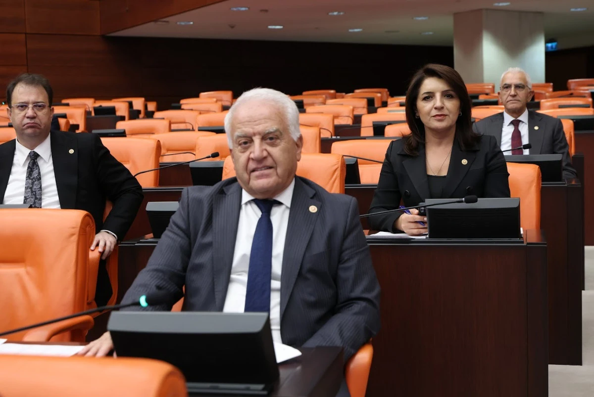 &ldquo;T&Uuml;RKİYE&rsquo;NİN &Ccedil;IKIŞ YOLU &Uuml;RETİMDİR&rdquo;