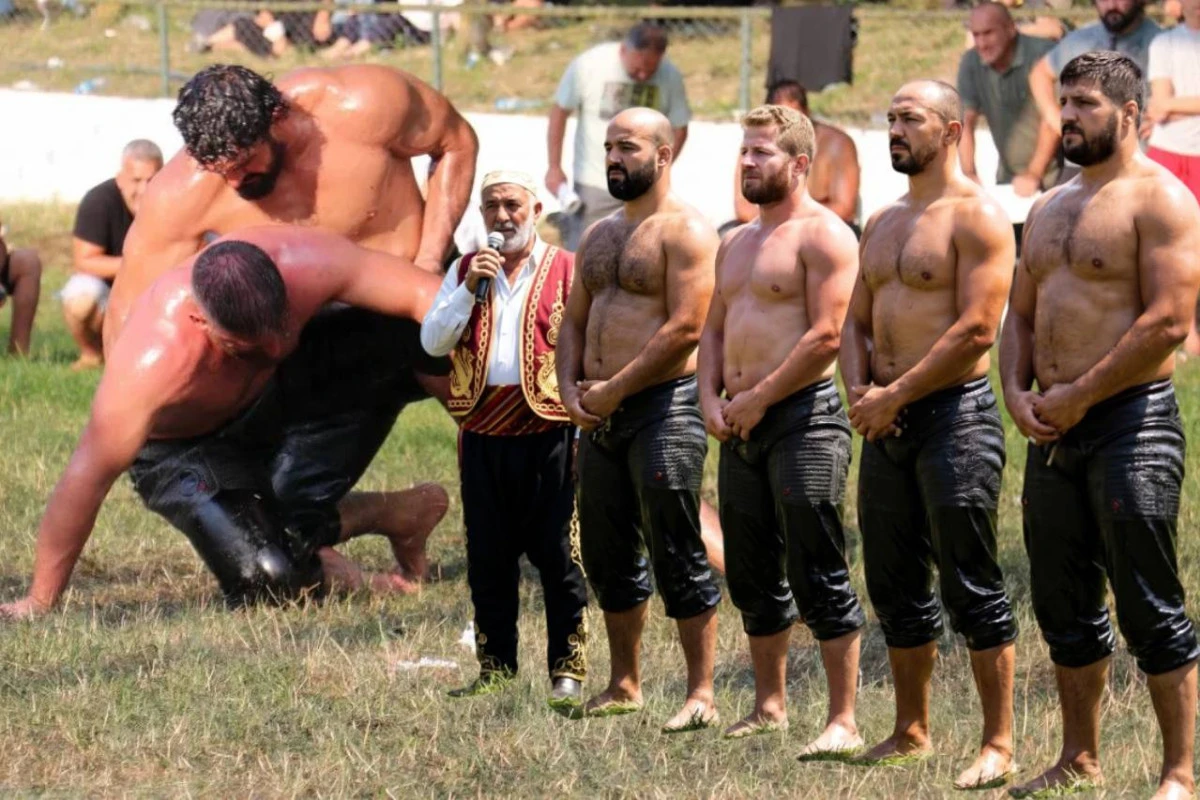 YAĞLI G&Uuml;REŞİN DEVLERİ FEVZİYE&rsquo;YE GELİYOR