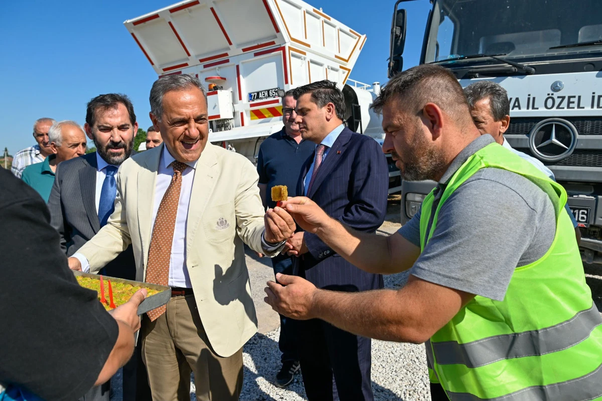 YALOVA İL &Ouml;ZEL İDARESİ 2026 YILI YOL YAPIM SEZONUNU BAŞLATTI