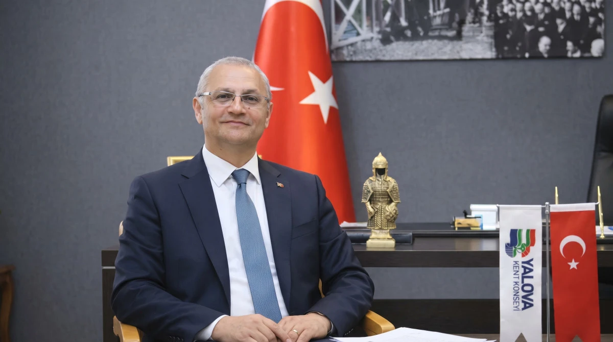 "YALOVA KENT KONSEYİ Y&Uuml;R&Uuml;TME KURULU &Uuml;YELİĞİNE ADAYIM"