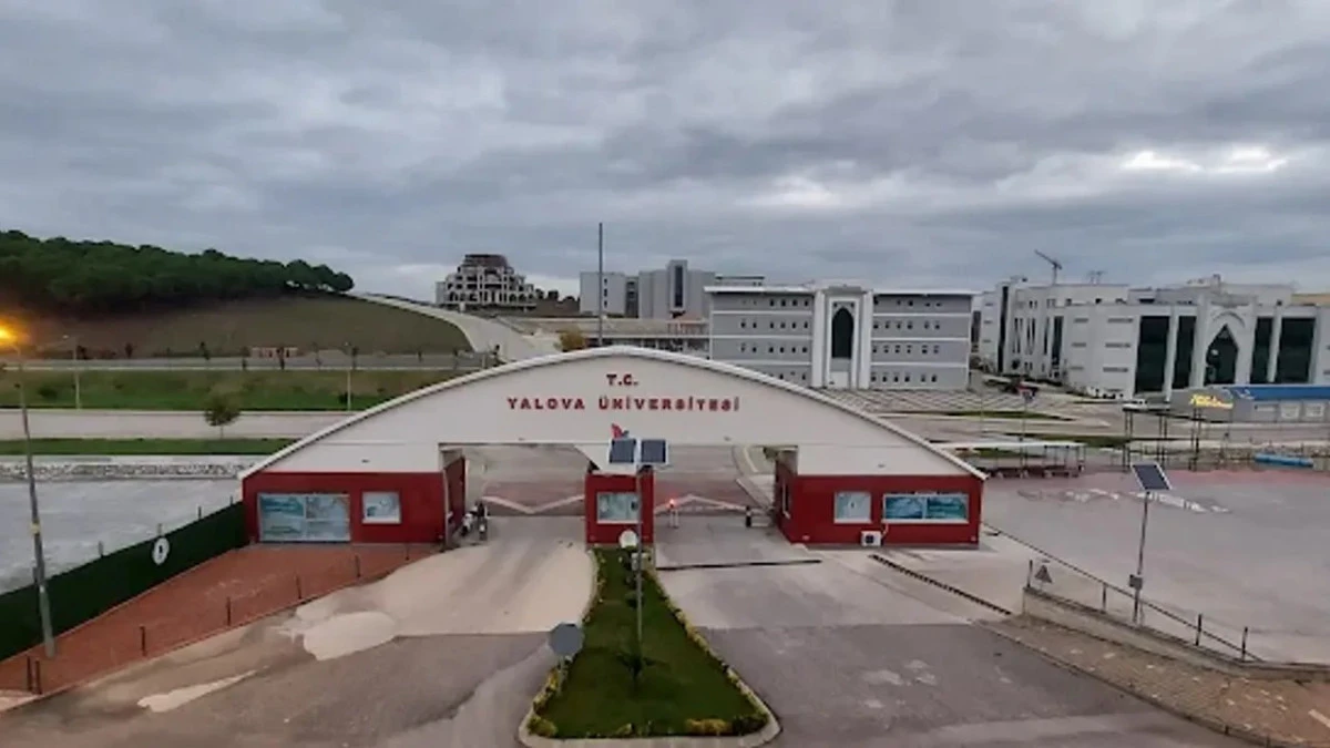 YALOVA &Uuml;NİVERSİTESİNDE Y&Uuml;ZDE 100 DOLULUK