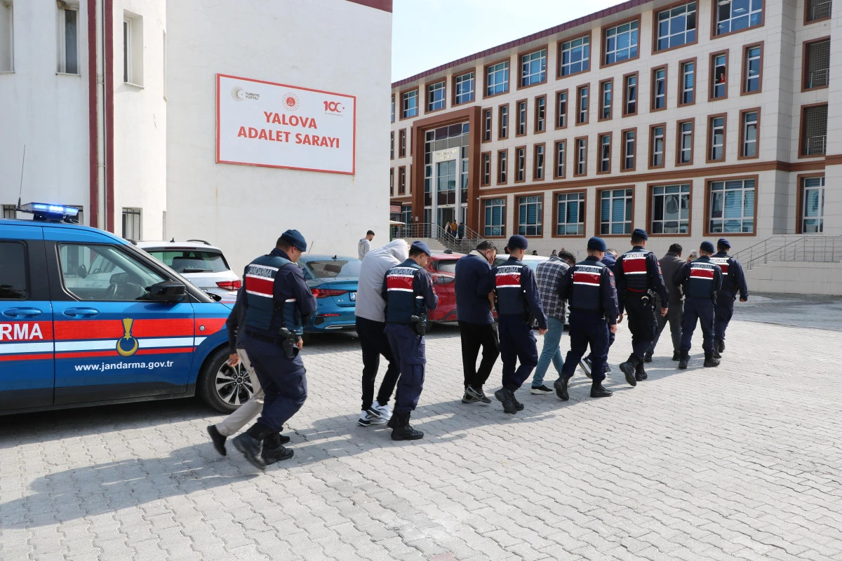 YALOVA'DA SİBER DOLANDIRICILARA DARBE