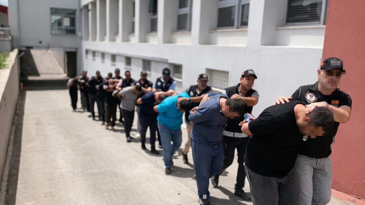 YALOVA&rsquo;DA ZEHİR TACİRLERİNE DARBE