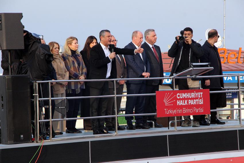 “KENTSEL DÖNÜŞÜMÜN ÖNÜNÜ AÇIN”