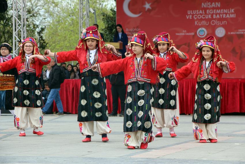 ÇOCUK BAYRAMI RENKLİ GÖRÜNTÜLERLE KUTLANDI