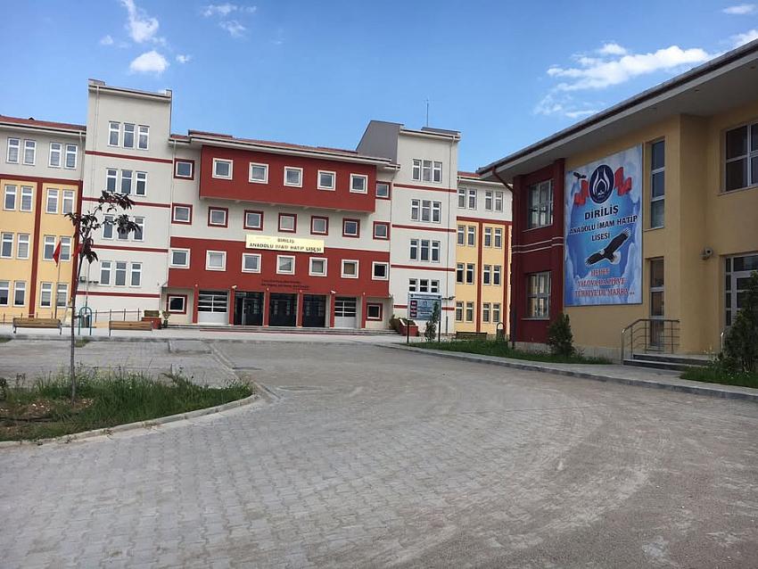 50 OKUL ARASINDA GİRMEYİ BAŞARDI