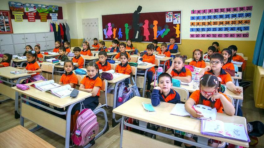 56 BİN ÖĞRENCİ BUGÜN DERS BAŞI YAPACAK