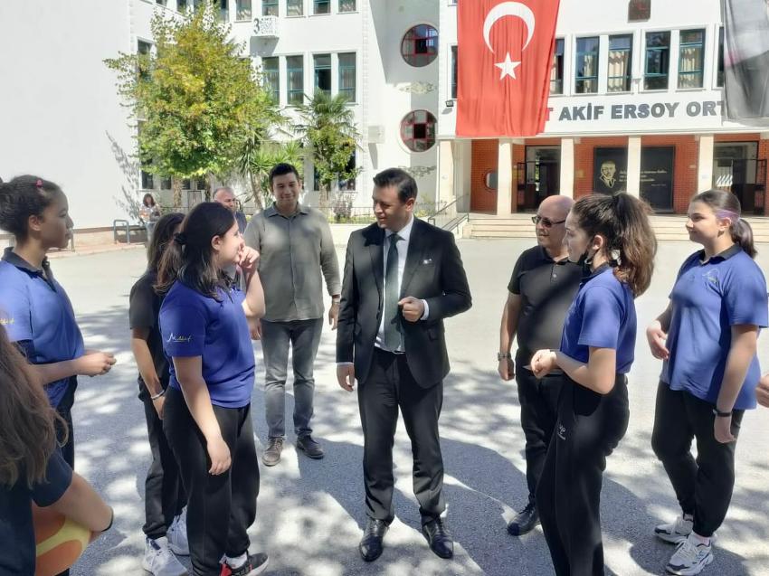 AKMEŞE OKULLARI ZİYARET ETTİ