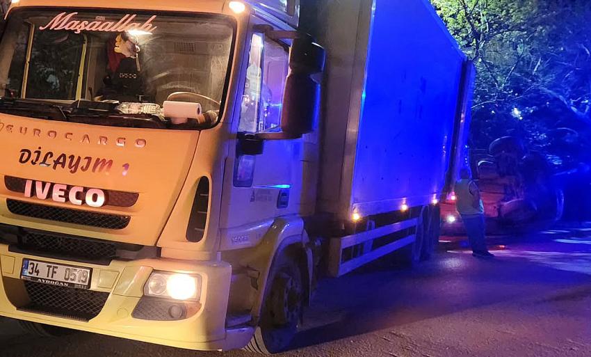 ARMUTLU’DA KAMYON DEVRİLDİ