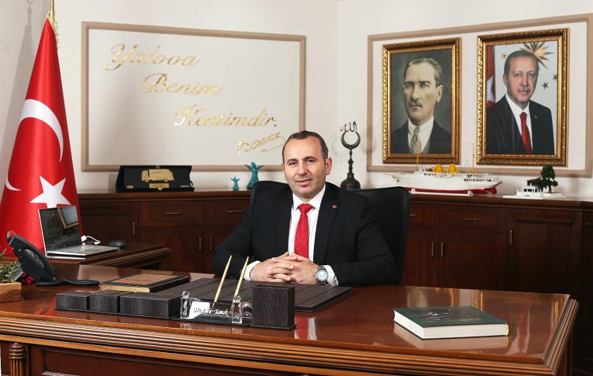“ÖĞRETMENLERİMİZ ÖNDER VE ÖRNEK İNSANLARDIR”