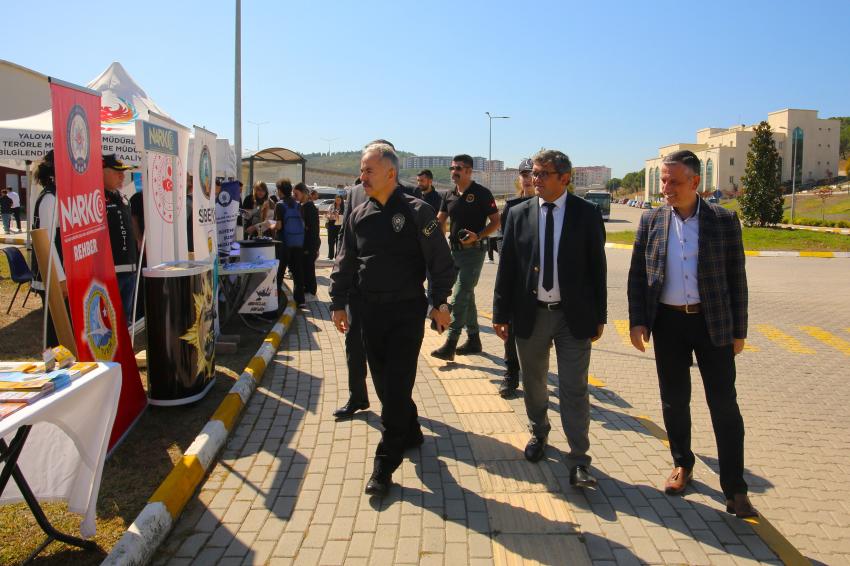 BİTİRİK ÜNİVERSİTELİ GENÇLERLE BULUŞTU