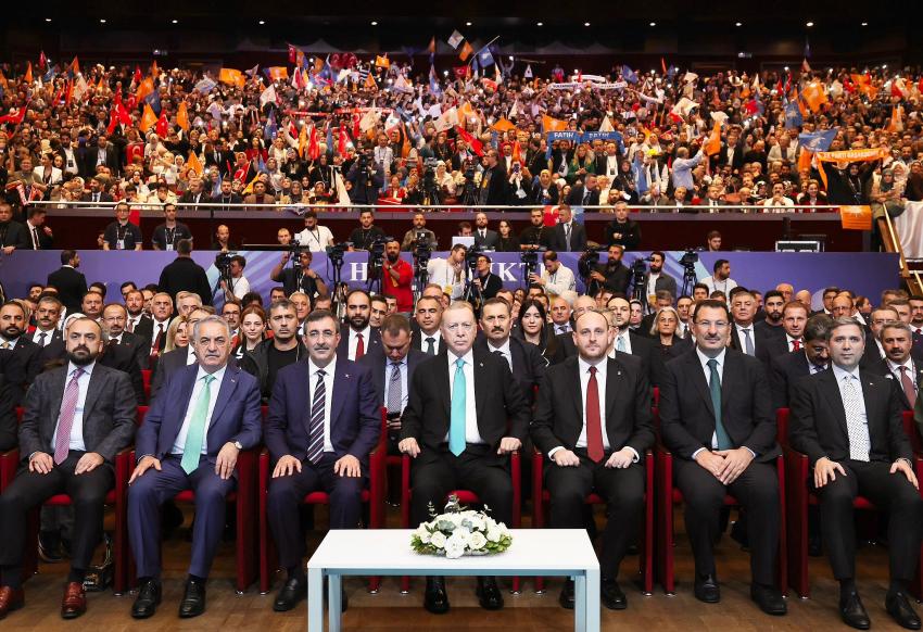 BÜYÜKGÜMÜŞ VE AKYOL KAPANIŞ PROGRAMINA KATILDI