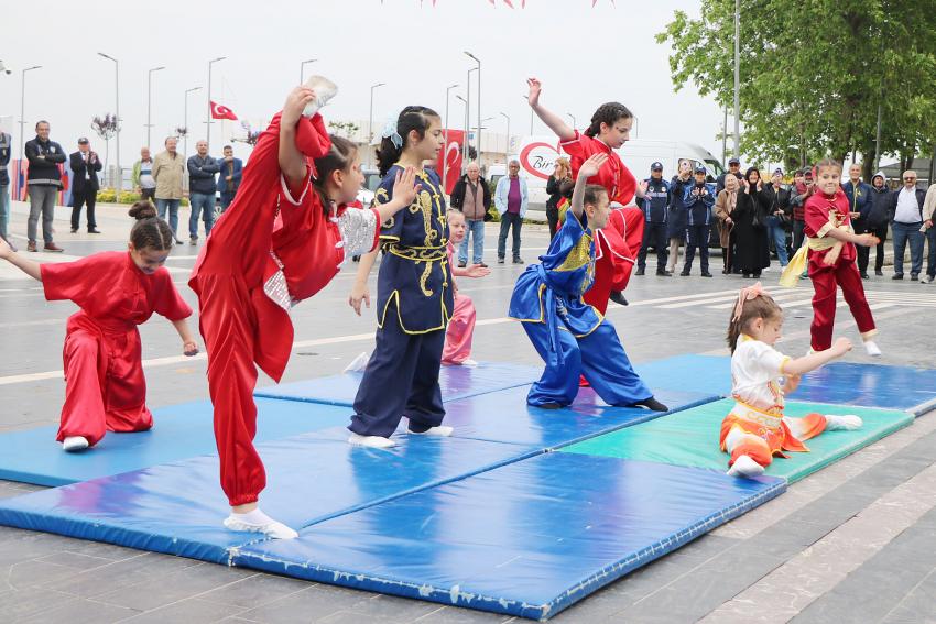 ÇINARCIK’TA 19 MAYIS COŞKUSU