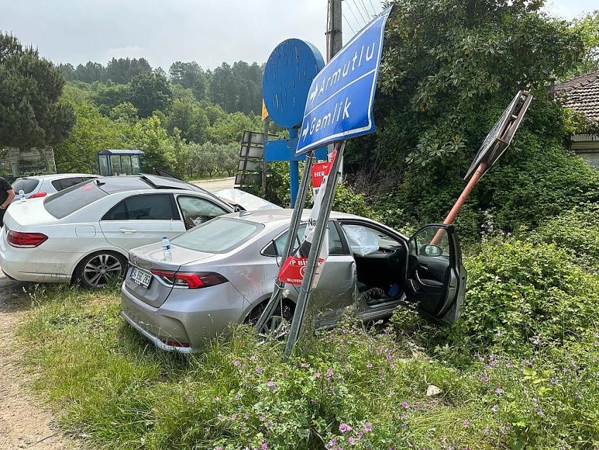 ÇINARCIK’TA TRAFİK KAZASI: 2 YARALI