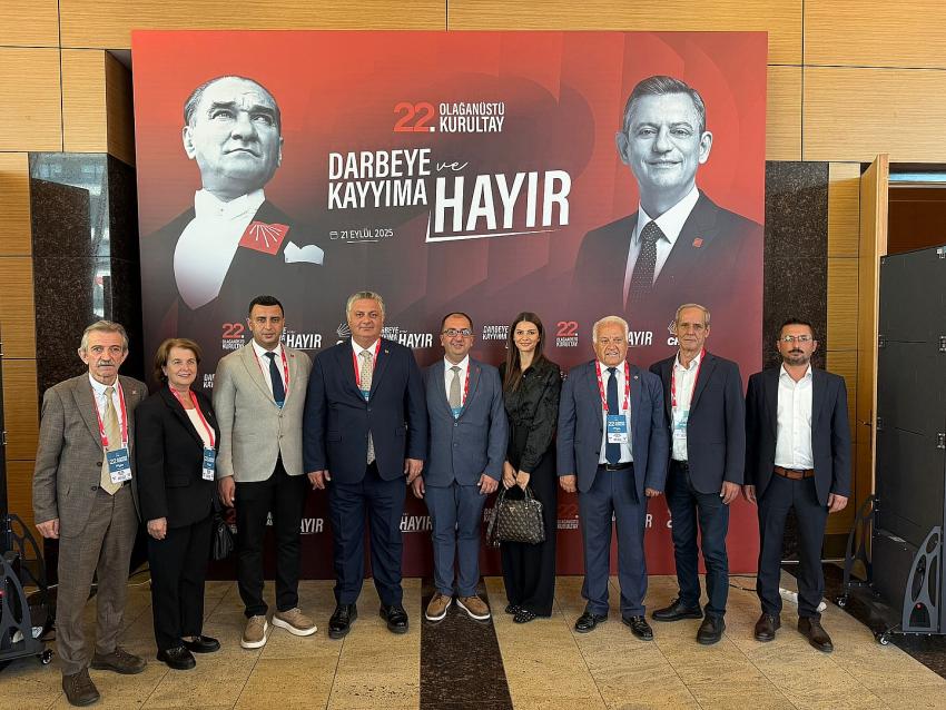 CHP YALOVA HEYETİ KURULTAYA KATILDI