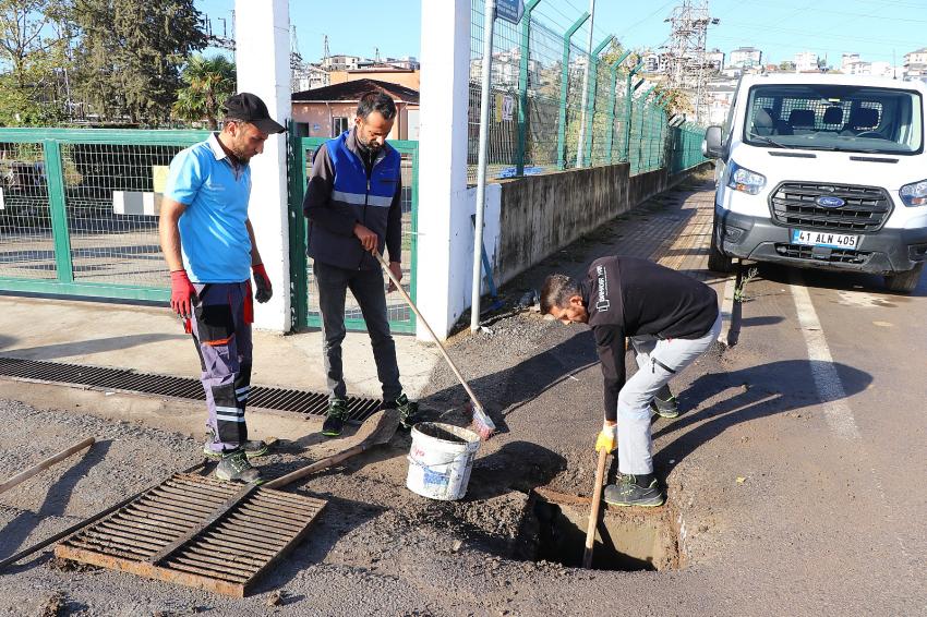 ÇİFTLİKKÖY’DE MAZGAL VE RÖGAR TEMİZLİKLERİ YAPILIYOR