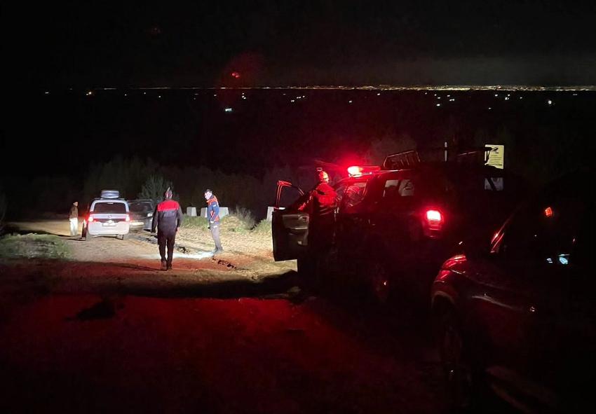 DAĞDA MAHSUR KALAN AİLEYİ EKİPLER KURTARDI