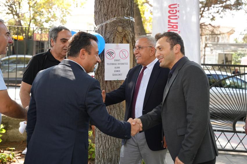 “DİJİTAL DÜNYANI YÖNET, HAYATI KAÇIRMA” ETKİNLİĞİ YAPILDI